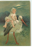 N°15444 - Carte Gaufrée - Bébés Sur Le Dos D'une Cigogne - Babies