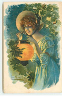 N°21917 - Marco - Jeune Femme S'éclairant Avec Un Lampion - Women