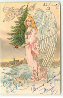 N°21927 - Carte Gaufrée - Joyeux Noël - Ange Gardien Apportant Un Sapin - Other & Unclassified