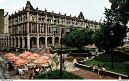 NÂ°7136 Z -cpsm Vista Del Palacio De Gobierno Y La Plaza Principal- - Mexico