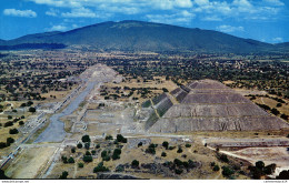 NÂ°7148 Z -cpsm AÃ©rea De La Calzada De Los Muertos Con La Piramide De La Luna Al Fondo - Mexico