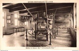 NÂ°8511 Z -cpa MusÃ©e De Lyon - -mÃ©tier Ã  Tisser Dit "Ã  La Grande Tire" - Artisanat