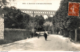 Delcampe - NÂ°9452 Z -cpa L'arrivÃ©e Ã  Roquefavour - Roquefavour