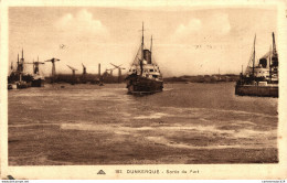 NÂ°9646 Z -cpa Dunkerque -sortie Du Port- - Commerce