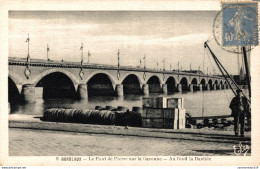 NÂ°9502 Z -cpa Bordeaux -le Pont De Pierre Sur La Garonne- - Bordeaux