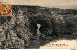 NÂ°10534 Z -cpa Le Pouliguen -roche PercÃ©e Sur La Grande CÃ'te- - Le Pouliguen