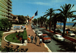 NÂ°10394 Z -cpsm Cannes -voitures : Citroen DS, Simca 1000, Mercedez - Voitures De Tourisme