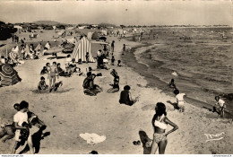 NÂ°10347 Z -cpsm Grau D'Agde -la Plage- - Agde