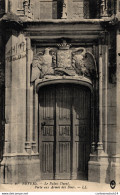 NÂ°10069 Z -cpa Nevers -le Palais Ducal- Porte Aux Armes Des Ducs- - Nevers
