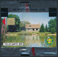 Télécartes France - Publiques N° Phonecote F242 - GITES De FRANCE (50U GEM NSB) - 1992