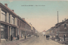 (CPA  )  NOEUX LES MINES  Rue De La Gare - Noeux Les Mines