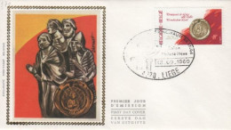 FDC Soie - Timbre N° 1990 - 1971-1980