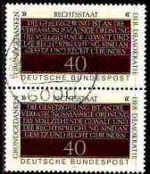 RFA Poste Obl Yv: 937 Mi:1105 Grundgedanken Der Demokratie Paire (Beau Cachet Rond) - Used Stamps