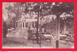 F-44-La Baule-27PH35 L'hôtel Du Pavillon Des Fleurs, Avenue Pierre Percée, Sur La Terrasse, Cpa - La Baule-Escoublac