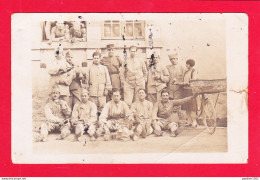 Milit-916A103  Carte Photo, Groupe De Militaires, Col 107 - Sonstige & Ohne Zuordnung