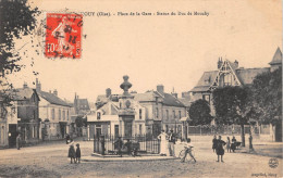 MOUY - Place De La Gare - Statue Du Duc De Mouchy - Mouy