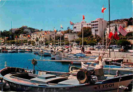 83 - Le Lavandou - Le Port - Bateaux - Automobiles - CPM - Voir Scans Recto-Verso - Le Lavandou