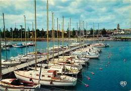 14 - Ouistreham - Riva Bella - Le Bassin Des Yachts Et L'Eglise - Bateaux - Flamme Postale De Ouistreham Riva Bella - CP - Ouistreham