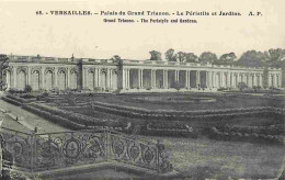 78 - Versailles - Palais Du Grand Trianon - Le Péristile Et Jardins - CPA - Voir Scans Recto-Verso - Versailles