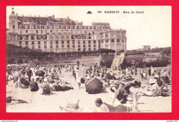 F-64-Biarritz-40PH27  Bain De Soleil, Animation, Cpa  - Biarritz