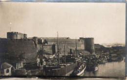 PHOTO-ORIGINALE BATEAUX LES VOILIERS ET LES BARQUES AU PORT- A-IDENTIFIER - Boats