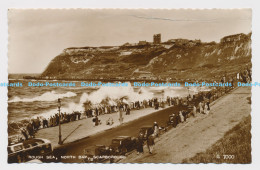 C007788 Rough Sea. North Bay. Scarborough. G 7000. Valentines. RP. 1960 - World