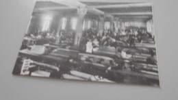 PAPETERIE LAROCHE JOUBERT ATELIER ANGOULEME  VERS 1913 COLL MUSEE DU PAPIER ANGOULEME REPRODUCION 85 Mm*125 Mm . - Autres & Non Classés