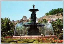 979 MALAGA. Fuente Monumental Del Parque COBAS & Chia - Málaga