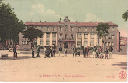 FR66 PERPIGNAN - DF 14 - Colorisée - école Supérieure - Partie De Pétante - Joueurs De Boules  - Animée - Belle - Perpignan