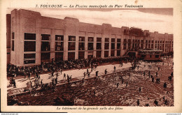 NÂ°13808 Z -cpa Toulouse -la Piscine Municipale Du Parc Toulousain- - Toulouse
