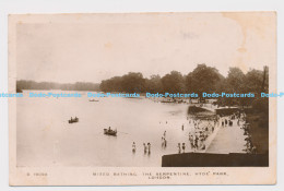 C008959 S 16088. Mixed Bathing. Serpentine. Hyde Park. London. Kingsway Real Pho - Welt