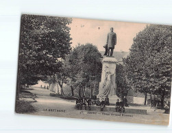BREST : Statue Armand Rousseau - état - Brest