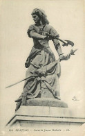 60 - Beauvais - La Statue De Jeanne Hachette - CPA - Voir Scans Recto-Verso - Beauvais