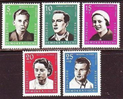 1961. DDR. Concentration Camp Victims (I). MNH. Mi. Nr. 808-12 - Neufs