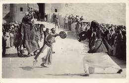 Syria - ALEPPO - The Sword Dance At The Entrance To The Citadel - REAL PHOTO - Publ. V. Dérounian  - Syrie