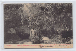 Polynésie - TAHITI - Chasseurs Et Chercheurs De Feïs Dans La Vallée Du Malo - Ed. Bopp - Marché Colonial  - Polynésie Française