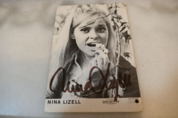 Autographed Signed Postal Card Photo Picture Entertainment Music Musicians Artist Famous People Vintage NINA LIZELL - Musik Und Musikanten