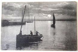 47- BREST -barques De Pêche Arrivant Au Port - Brest
