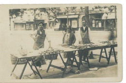 CARTE PHOTO - étale Du Marché Du 15 Aout à  Villeurbanne (69) - Villeurbanne