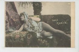 FEMMES - FRAU - LADY - SPECTACLE - ARTISTES 1900 - Jolie Carte Fantaisie Avec Paillettes Portrait Artiste LUCY MANON - Women