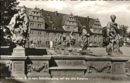 71539171 Wolfenbuettel Blick Vom Schlosseingang Auf Die Alte Kaserne Statuen Wol - Wolfenbüttel
