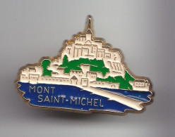 Pin's Mont Saint Michel Réf 3323 - Villes
