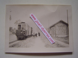 Corbeil Pressoir Prompt Moulin Galant Août 1948 Où 1949 Chemin De Grande Banlieue Automotrice Scémia CGB N°8 - Trains