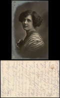 Ansichtskarte  Frühe Fotokunst Foto Porträt-Ansicht Einer Frau 1912 - Non Classés