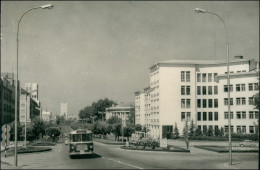 Neusatz A. D. Donau Nový Sad|Нови Сад|Újvidék Bus Auf Straßenallee, Gebäude 1960 - Serbie