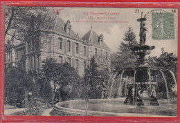 Carte Postale 82. Montauban  Fontaine Du Square De La Préfecture   Très Beau Plan - Montauban