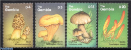 Gambia 2000 Mushrooms 4v, Mint NH, Nature - Mushrooms - Champignons