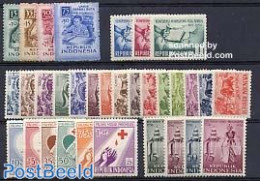 Indonesia 1956 Yearset 1956 (32v), Unused (hinged), Various - Yearsets (by Country) - Unclassified