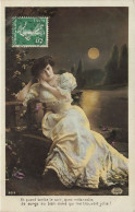 P8- Fantaisies  Femme Assise Dans Un Banc Au Clair De Lune Entourer De Fleurs - Femmes