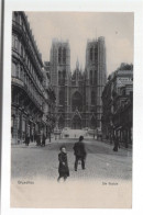 Delcampe - CPA - Belgique - Bruxelles - Ste Gudule - Animée - Non Circulée - Monumenti, Edifici